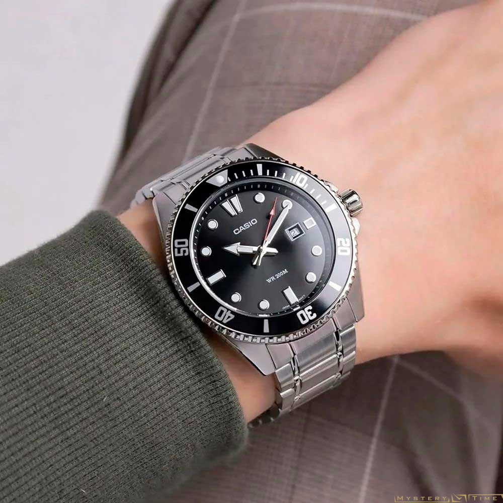 Casio MDV-107D-1A1