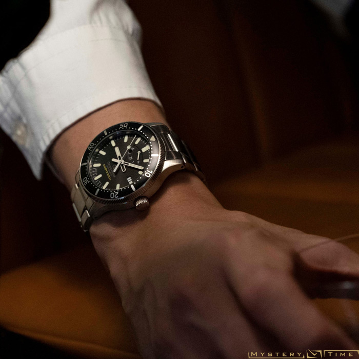 Orient RE-AU0301B